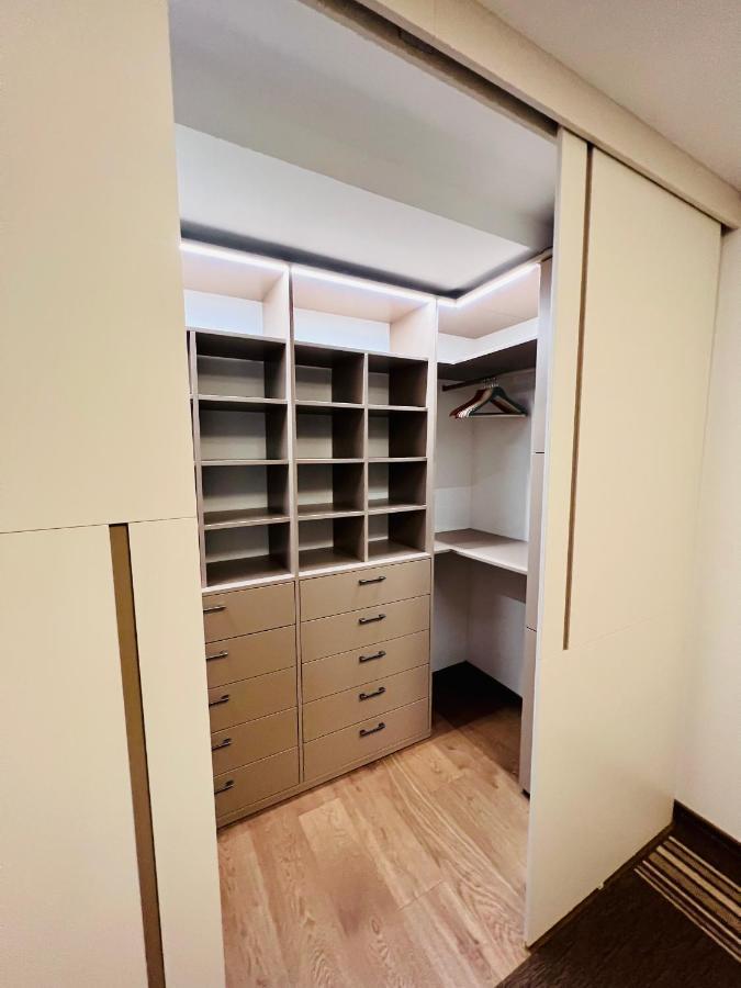 Bl - The Penthouse, 24Hr Self Check-In, 2 Bedrooms, Fireplace, Ac, Panoramic View From Main Balcony, 3-Minute Walk To City Center Banská Bystrica Exterior foto